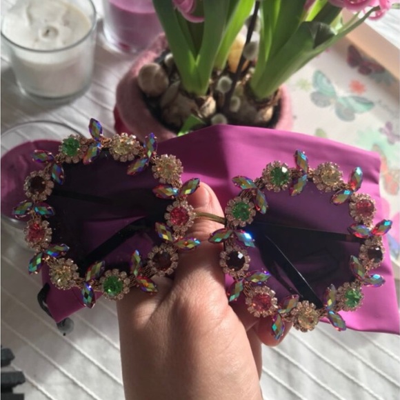 Crystal Sunglasses - Picture 3 of 7